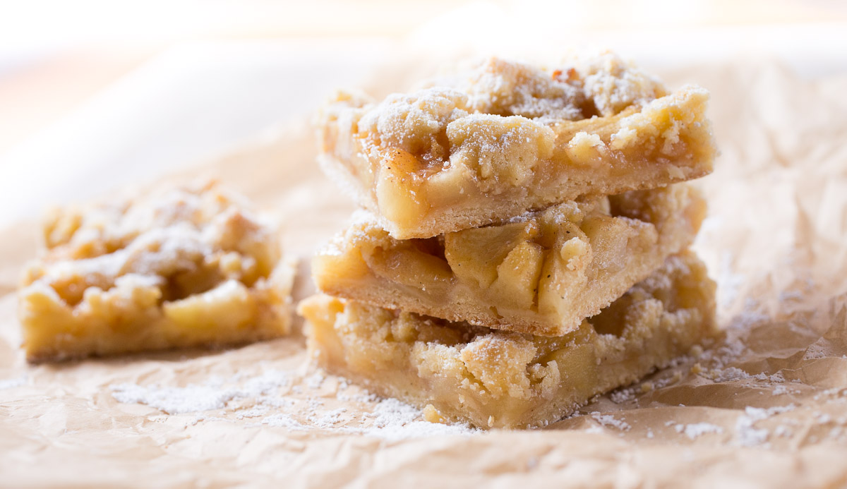 Apple Pie Traybake