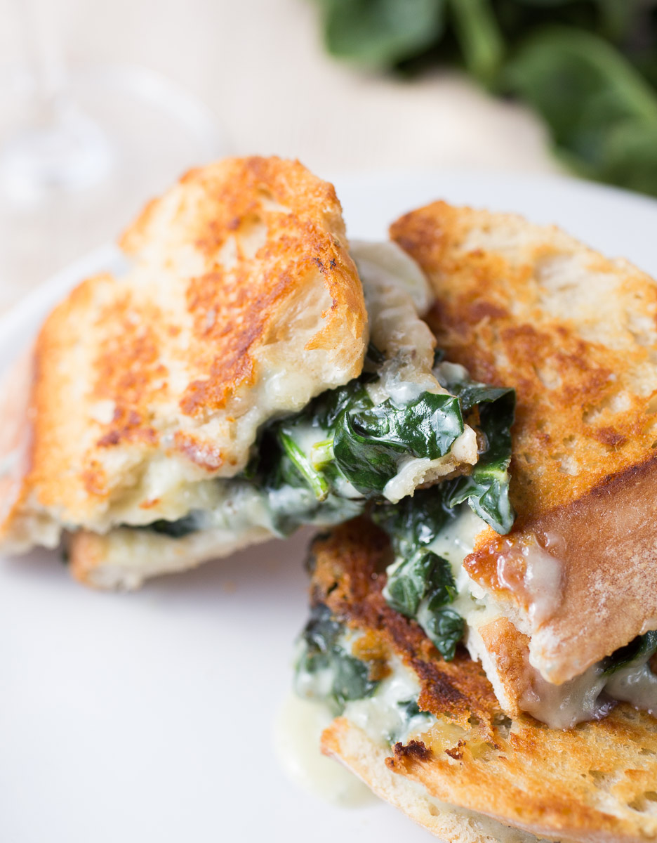 Gorgonzola and spinach grilled cheese sandwich