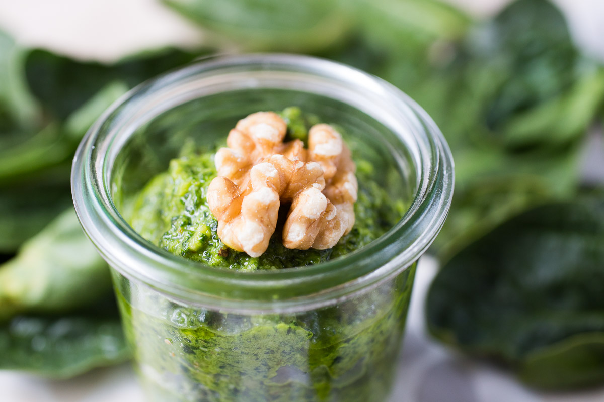 rigatoni-with-spinach-walnut-pesto-_MG_6081