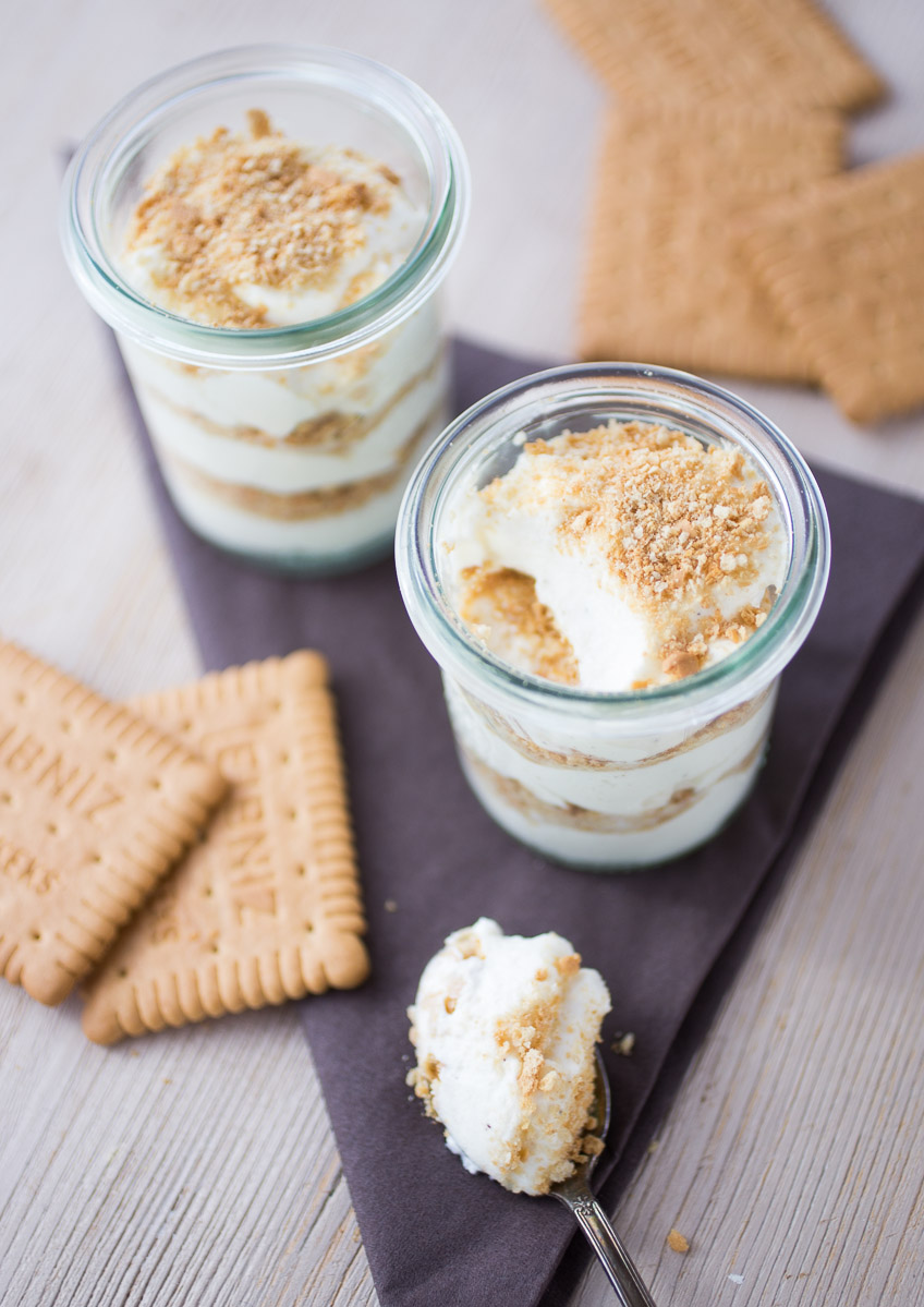 Very Easy and No-Bake Dessert in a Glass (Only 3 Ingredients) - Serradura  Portuguesa 