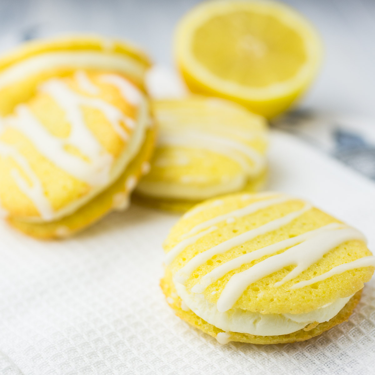 lemon-strawberry-whoopie-pies-_MG_9411