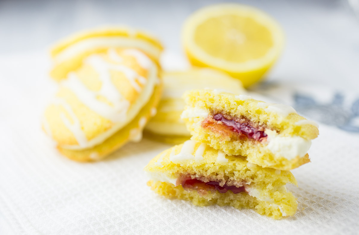 lemon-strawberry-whoopie-pies-_MG_9421