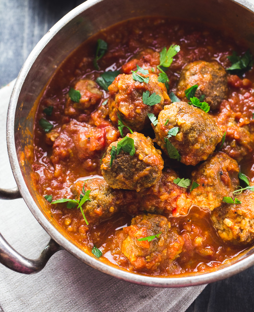 Moroccan Lamb Meatballs { thegirllovestoeat.com }