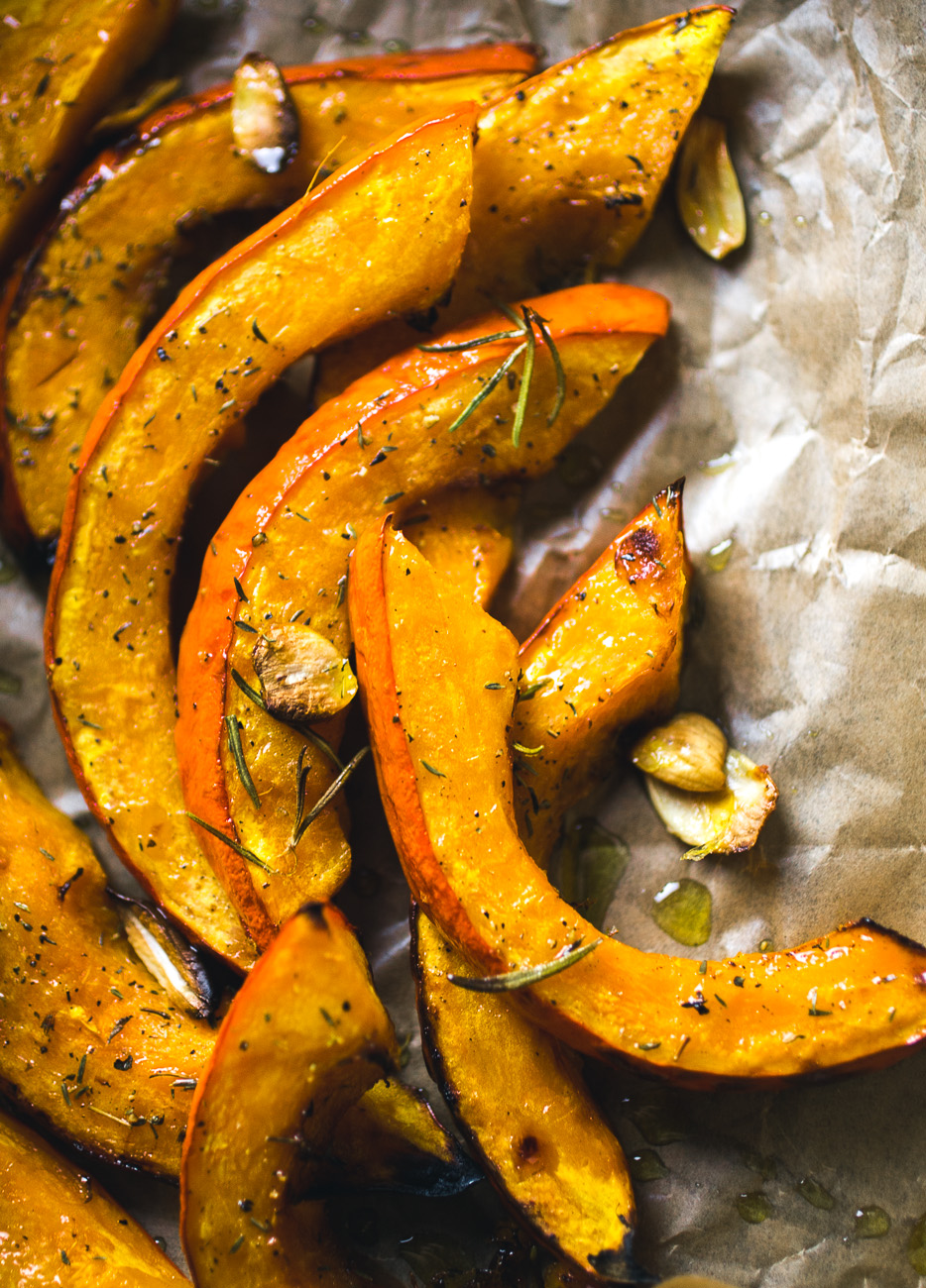 Roasted Hokkaido Pumpkin { thegirllovestoeat.com }