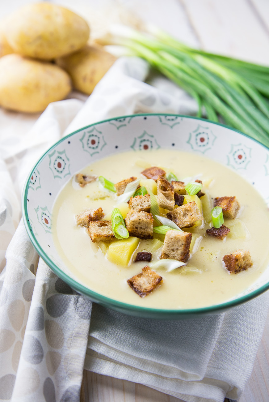 Potato Soup with Croutons { thegirllovestoeat.com }