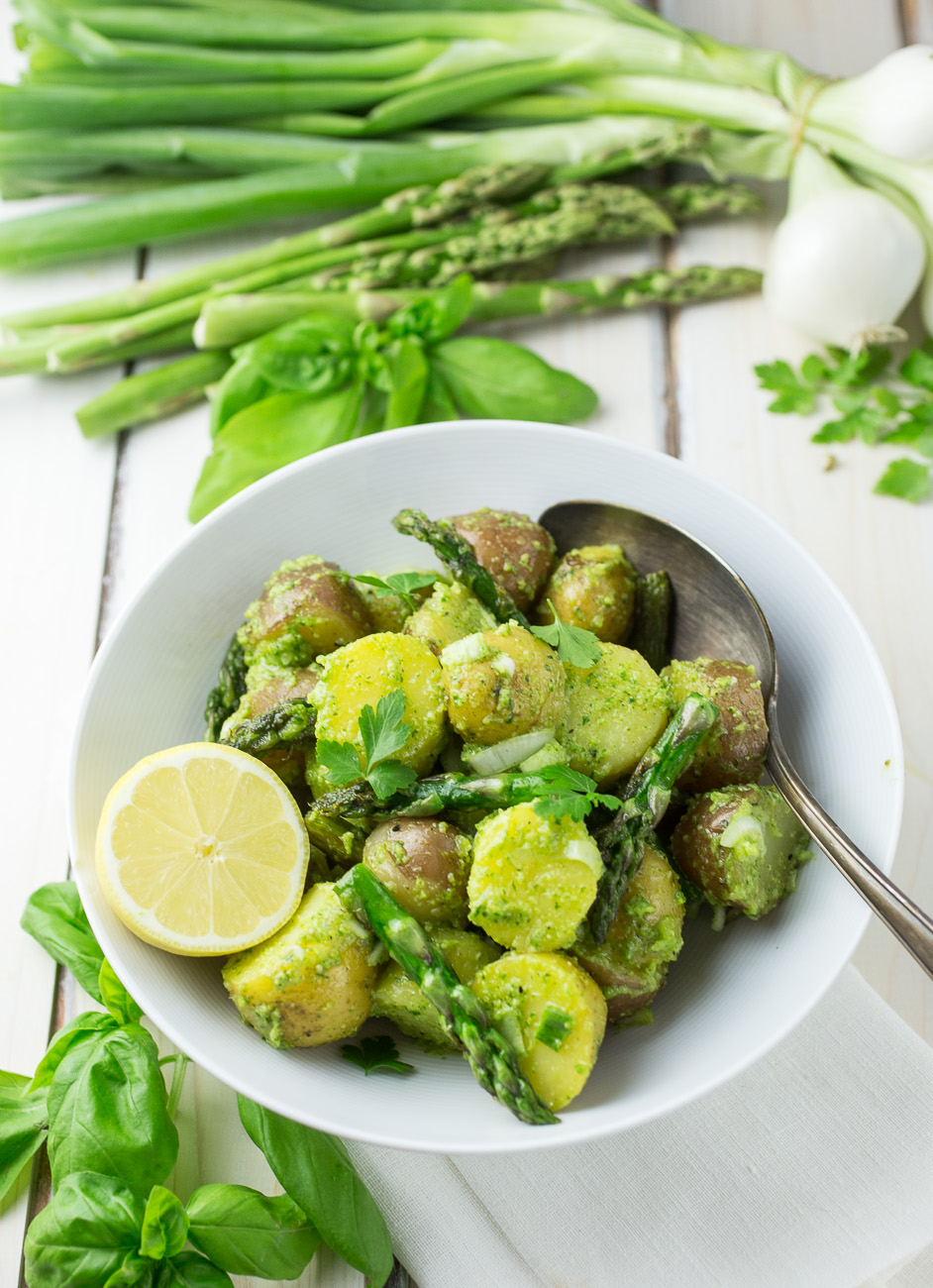 Pesto Potato Salad with Asparagus { thegirllovestoeat.com }