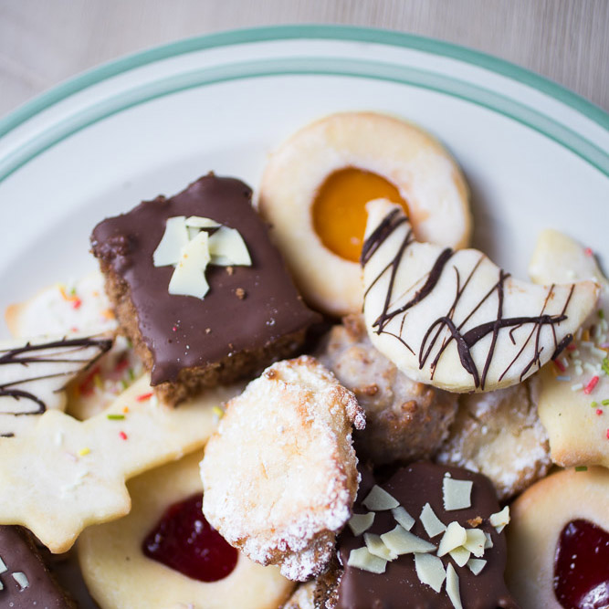 Family Christmas Baking 2014 | The Girl Loves To Eat