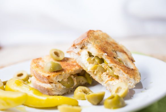 Feta, olives and hot peppers grilled cheese