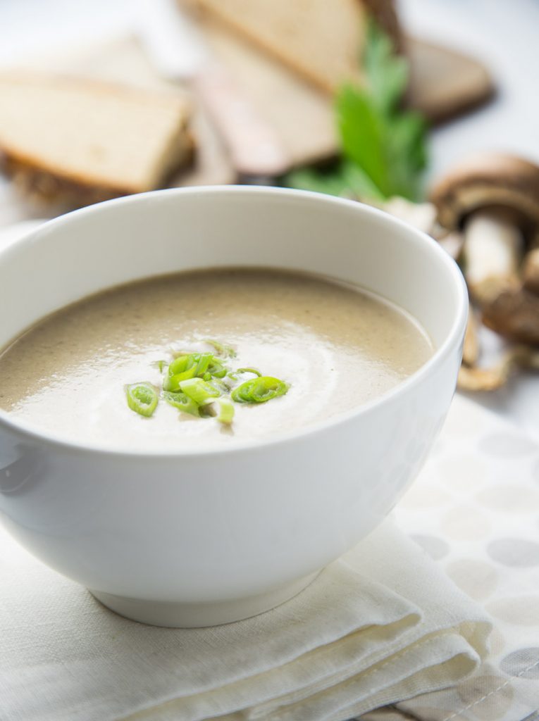 Creamy Mushroom Soup | The Girl Loves To Eat
