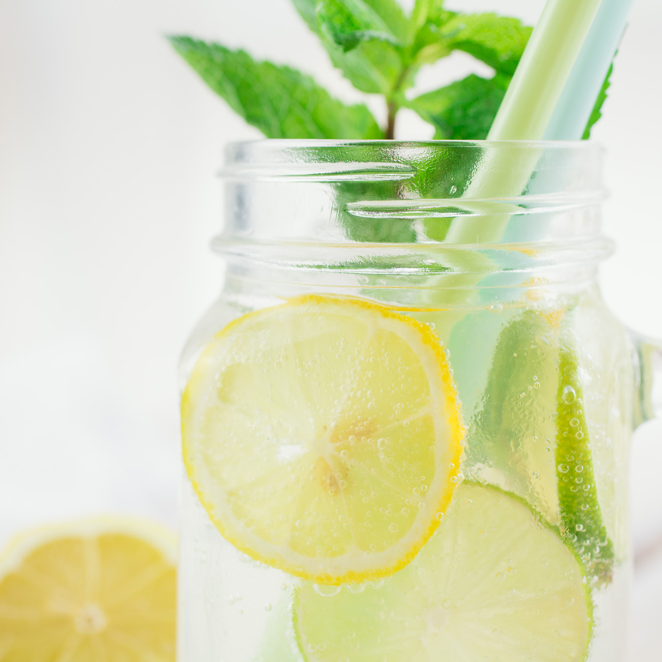 Elderflower lemonade { thegirllovestoeat.com }